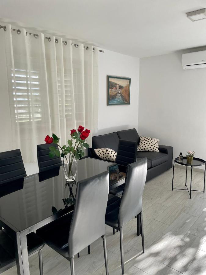 Apartment Paulina 特罗吉尔 外观 照片